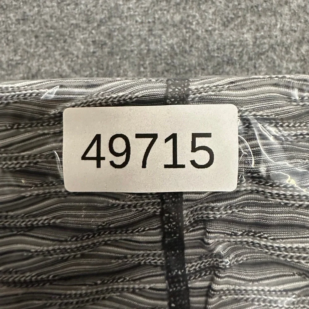 Lululemon Leggings Womens Size 8 Gray Textured Wave Crop Floral Waist Athletic